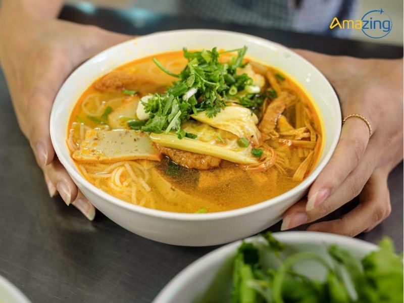 Trải nghiệm bún chả Bà Lữ – tinh hoa ẩm thực Đà Nẵng qua 40 năm